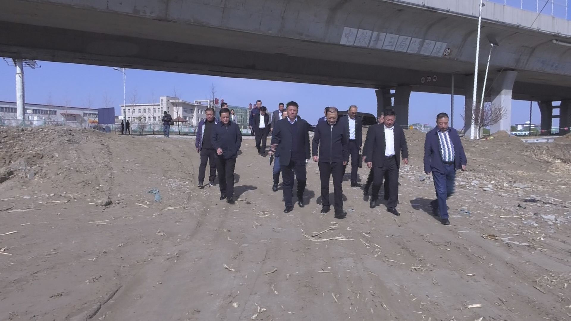 阜蒙县委书记刘彦鸿现场办公推进阜新市东风路东延段