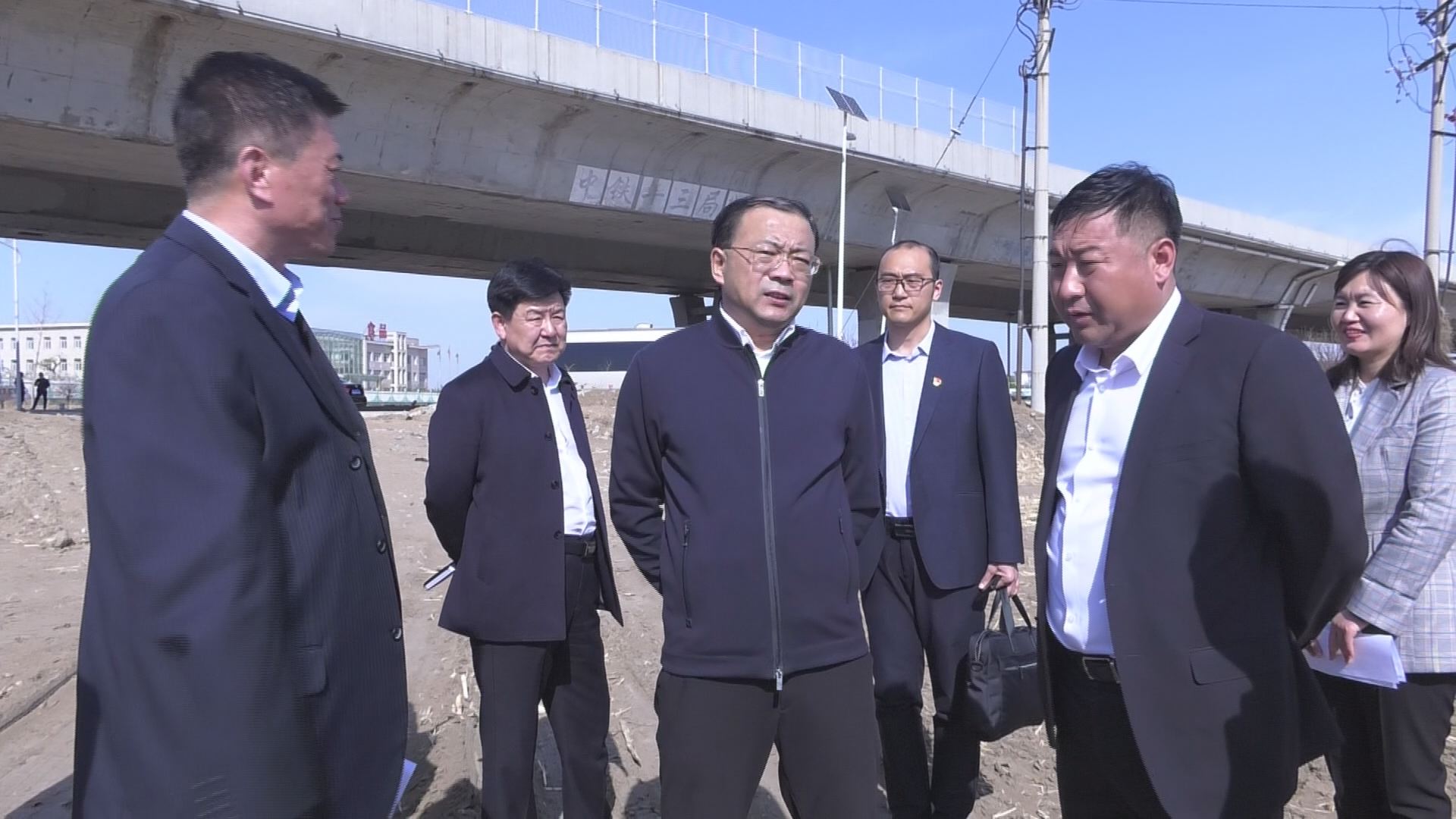 阜蒙县委书记刘彦鸿现场办公推进阜新市东风路东延段