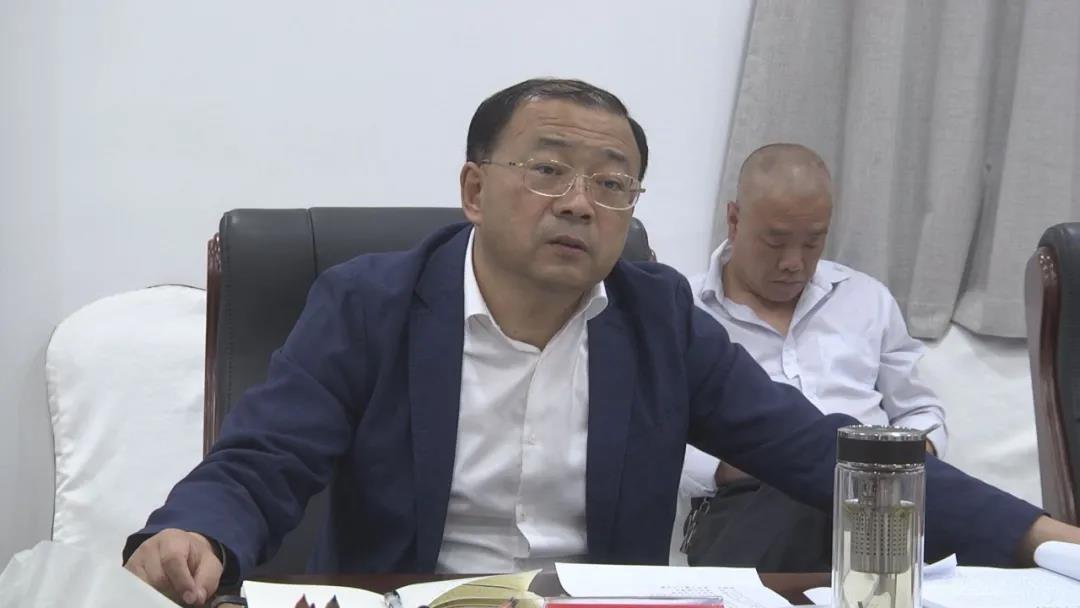 阜蒙县委书记刘彦鸿主持召开招商引资洽谈会暨花生
