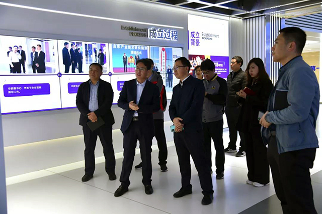 20211022市科技局赴青岛和济宁学习考察.jpg