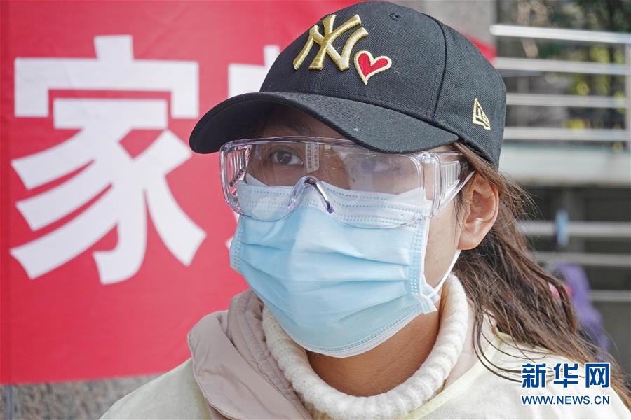 （聚焦疫情防控&middot;图文互动）（7）特写：“随着条件改善，我们的信心更足了”——武汉新天地社区干部走访记